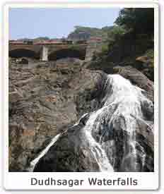 dudhsagar-waterfalls