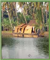 kumarakom-backwaters 